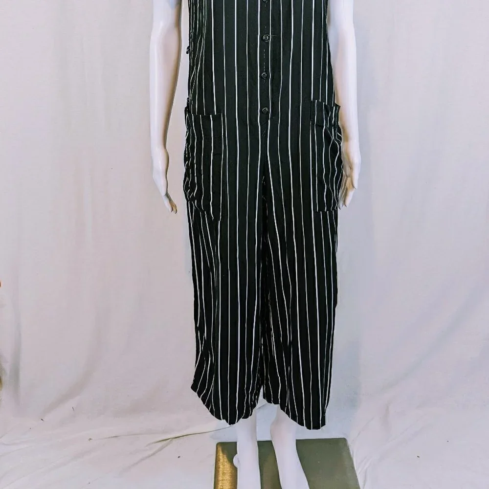 Dress Forum Los Angeles Black and White Striped Jumpsuit Women's Size Medium